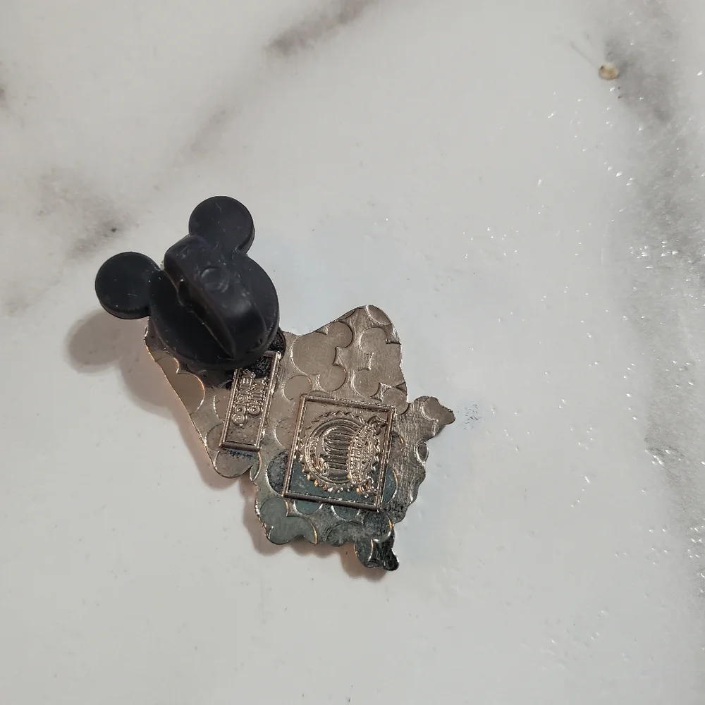 Lot of 5 10th Anniversary Disney Pin Trading Pins