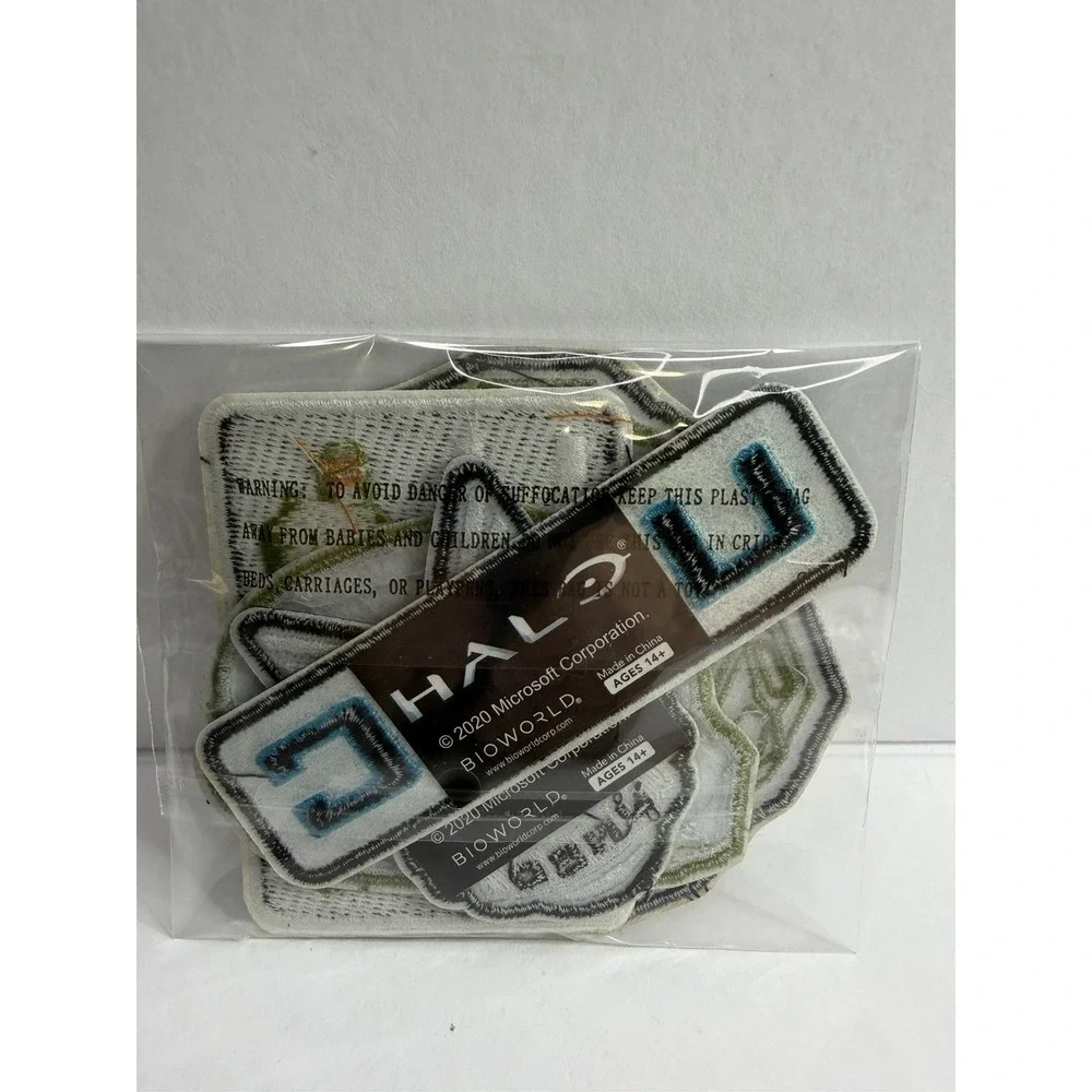 HALO INFINITE COLLECTIBLES LOT - Book - Wallet - Patches & Lithograph Brand New