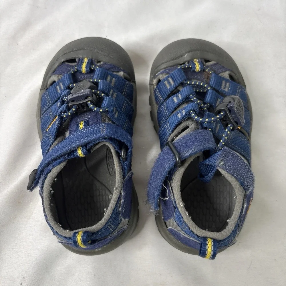 Keen Newport H2 Blue Sandals Kid Sz 8 Waterproof Outdoor Hiking Fisherman Shoes