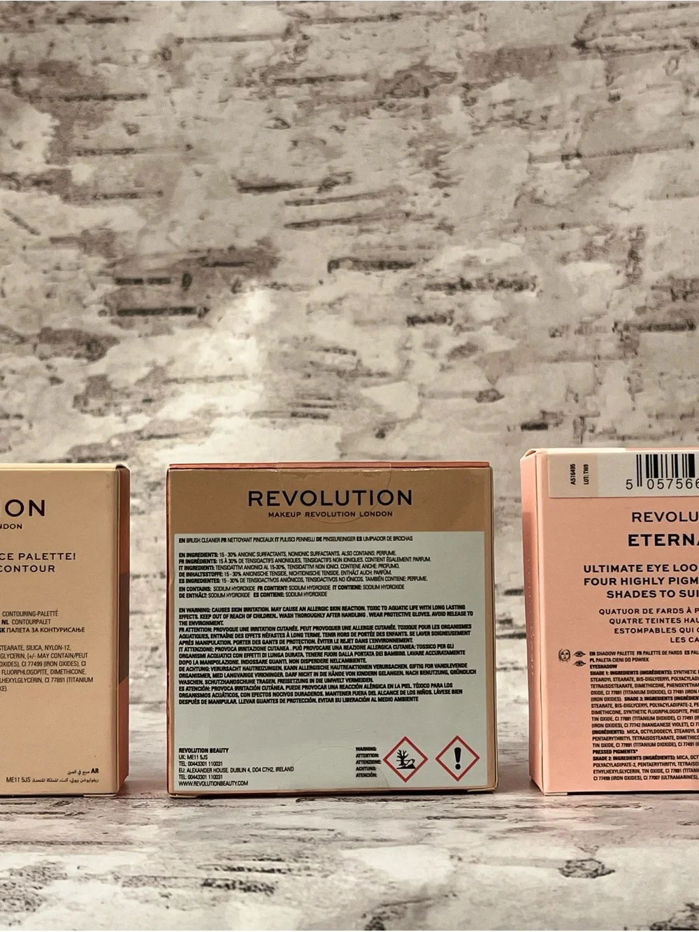 Revolution Emerald Eyeshadow Palette Green Neutrals Aura Collection