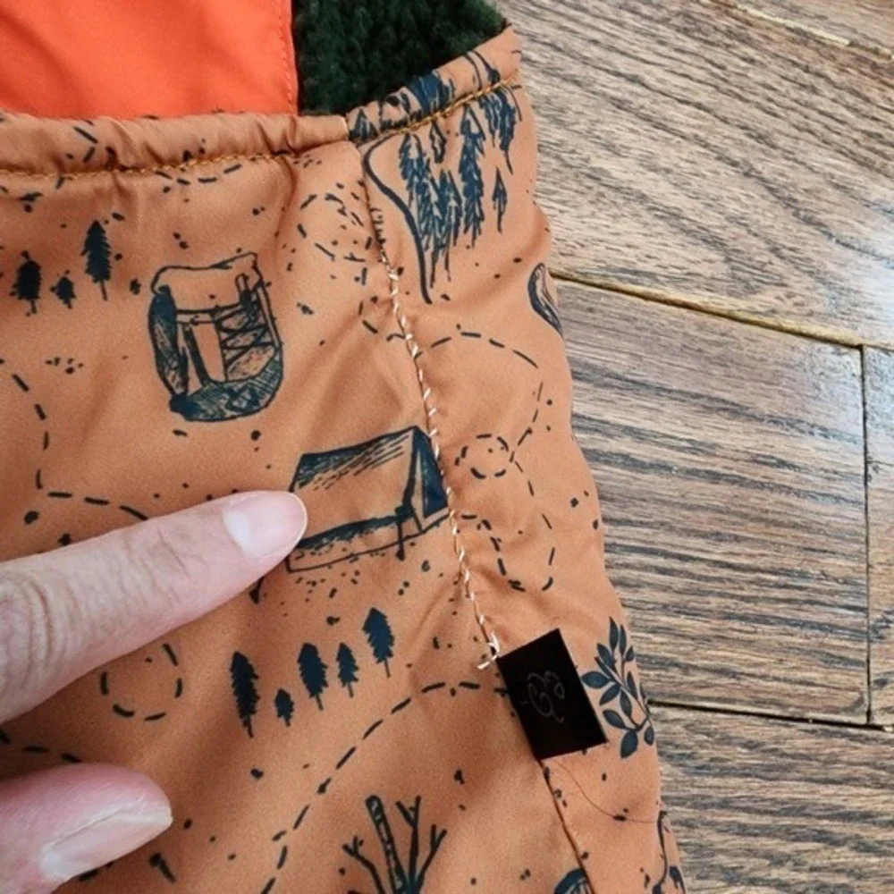Lucy & Co. this reversible