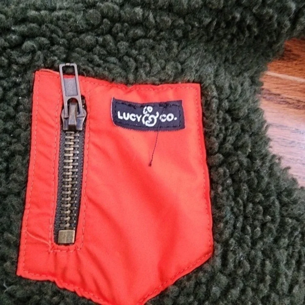Lucy & Co. this reversible