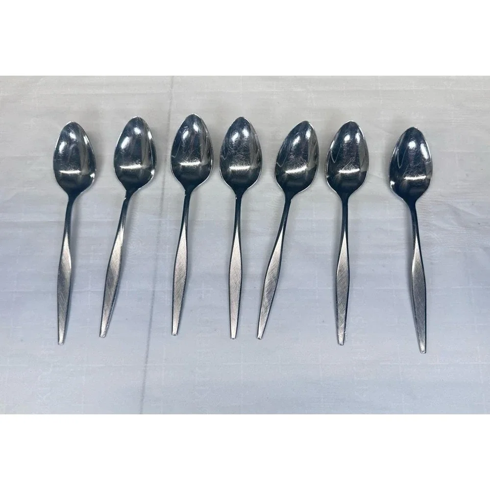 7 Teaspoons Oneida Wm A Rogers Premier WINDRIFT Stainless Excellent