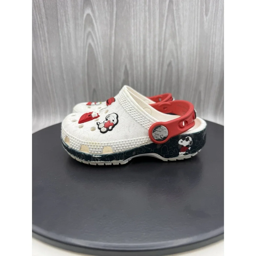 CROCS product details
