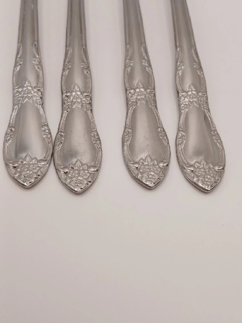 Wm Rogers Oneida Fenway Deluxe Stainless Cocktail Forks Set of 4