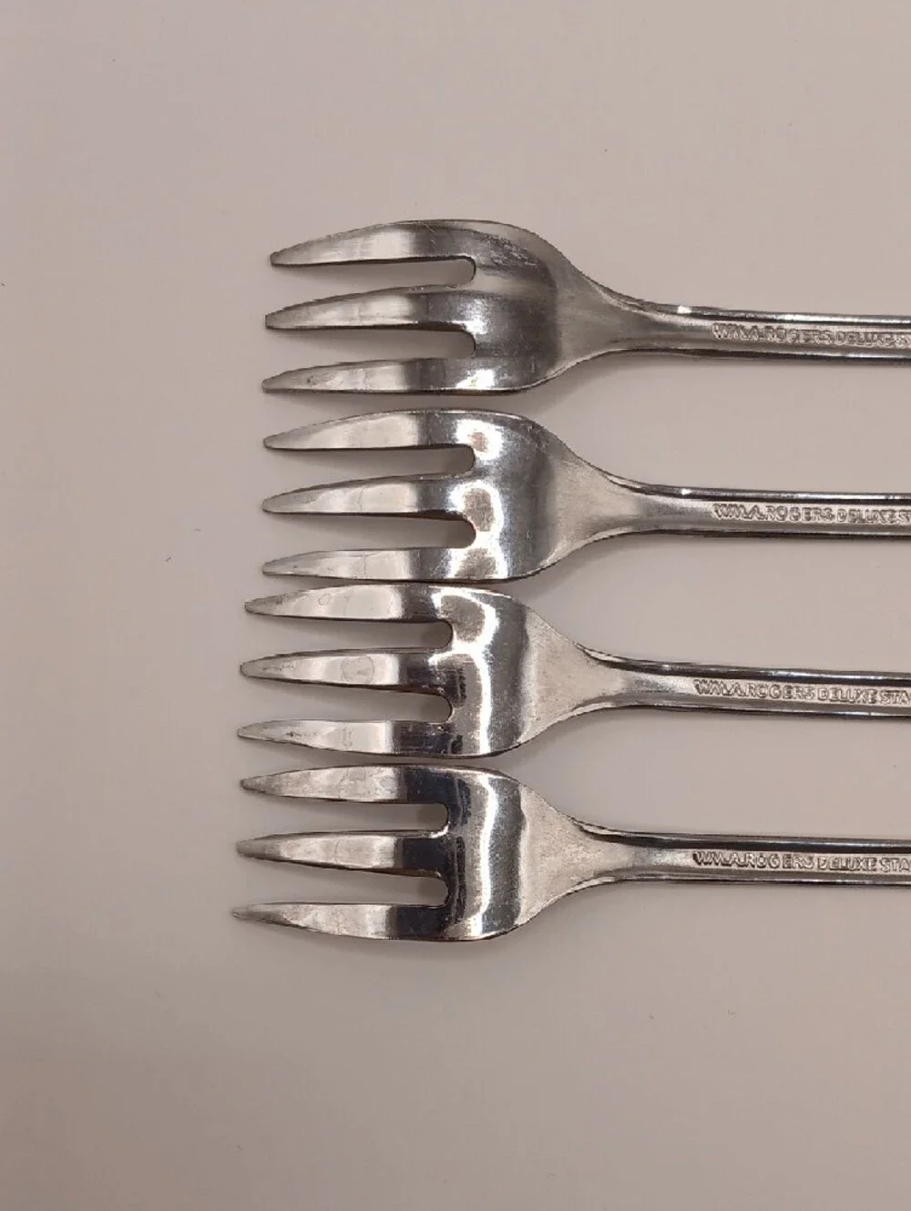 Wm Rogers Oneida Fenway Deluxe Stainless Cocktail Forks Set of 4