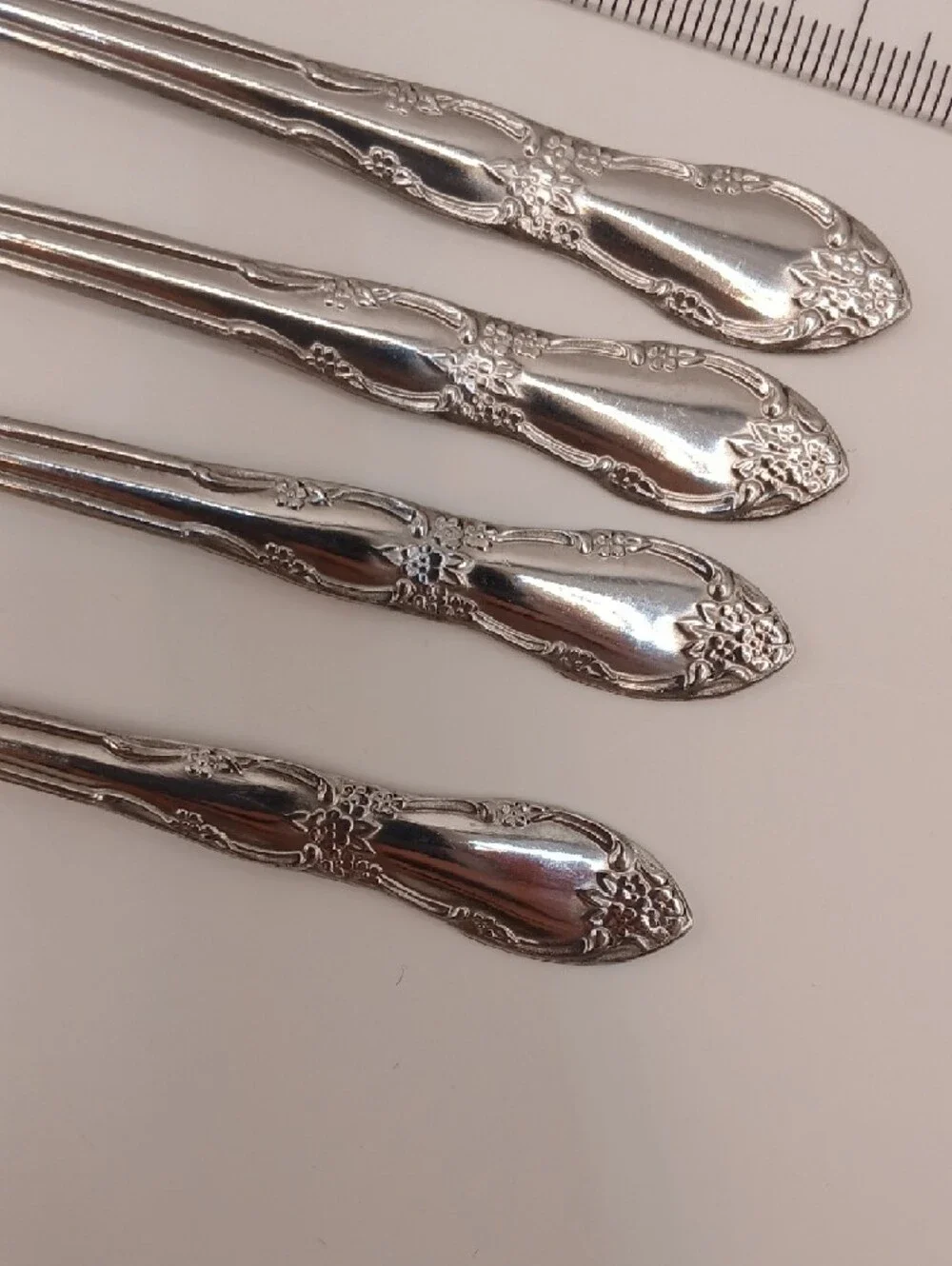 Wm Rogers Oneida Fenway Deluxe Stainless Cocktail Forks Set of 4