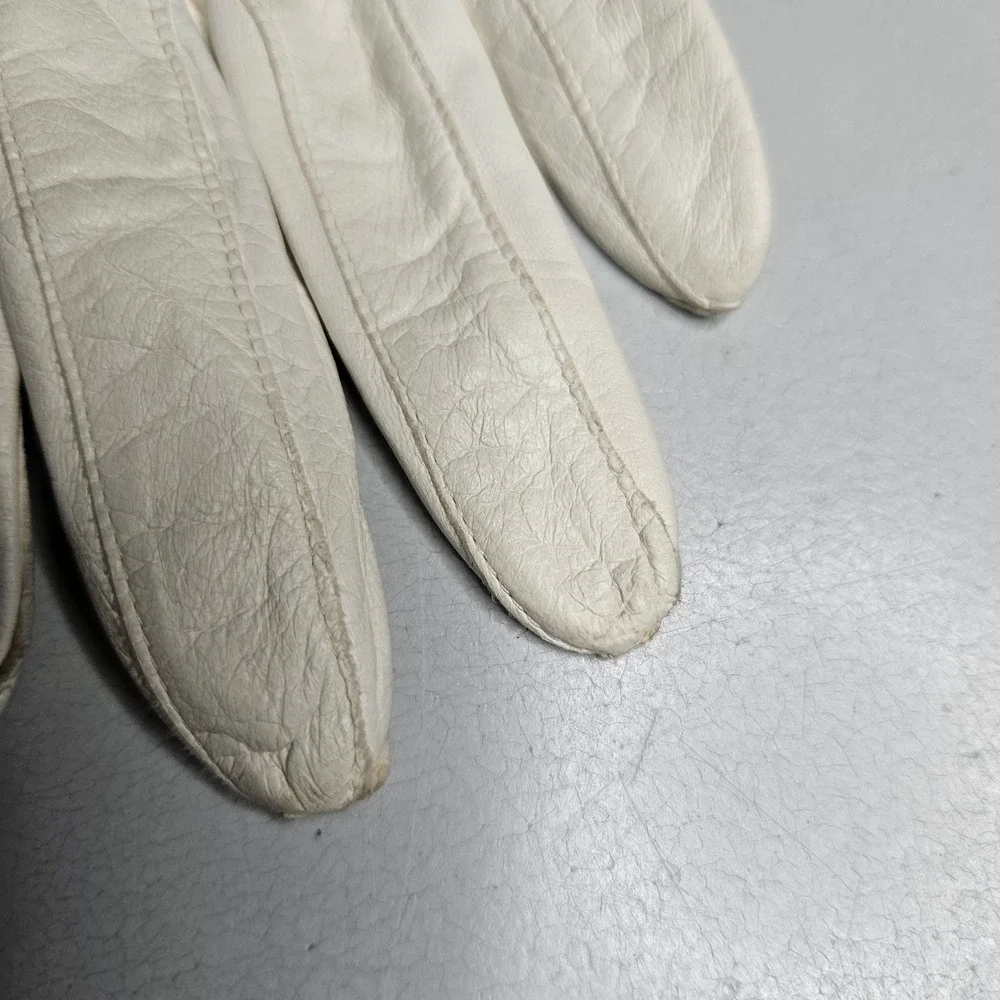 Vintage Macy Associates White Leather Gloves Made in Italy Pearl Button Size 6.5