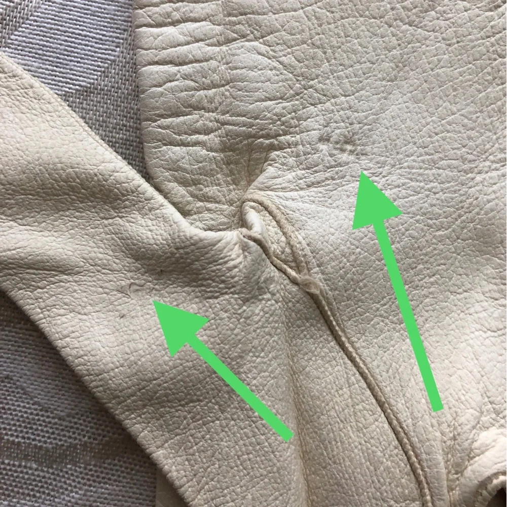 Vintage Leather Gloves Off-White/Ivory (See Description re Size)