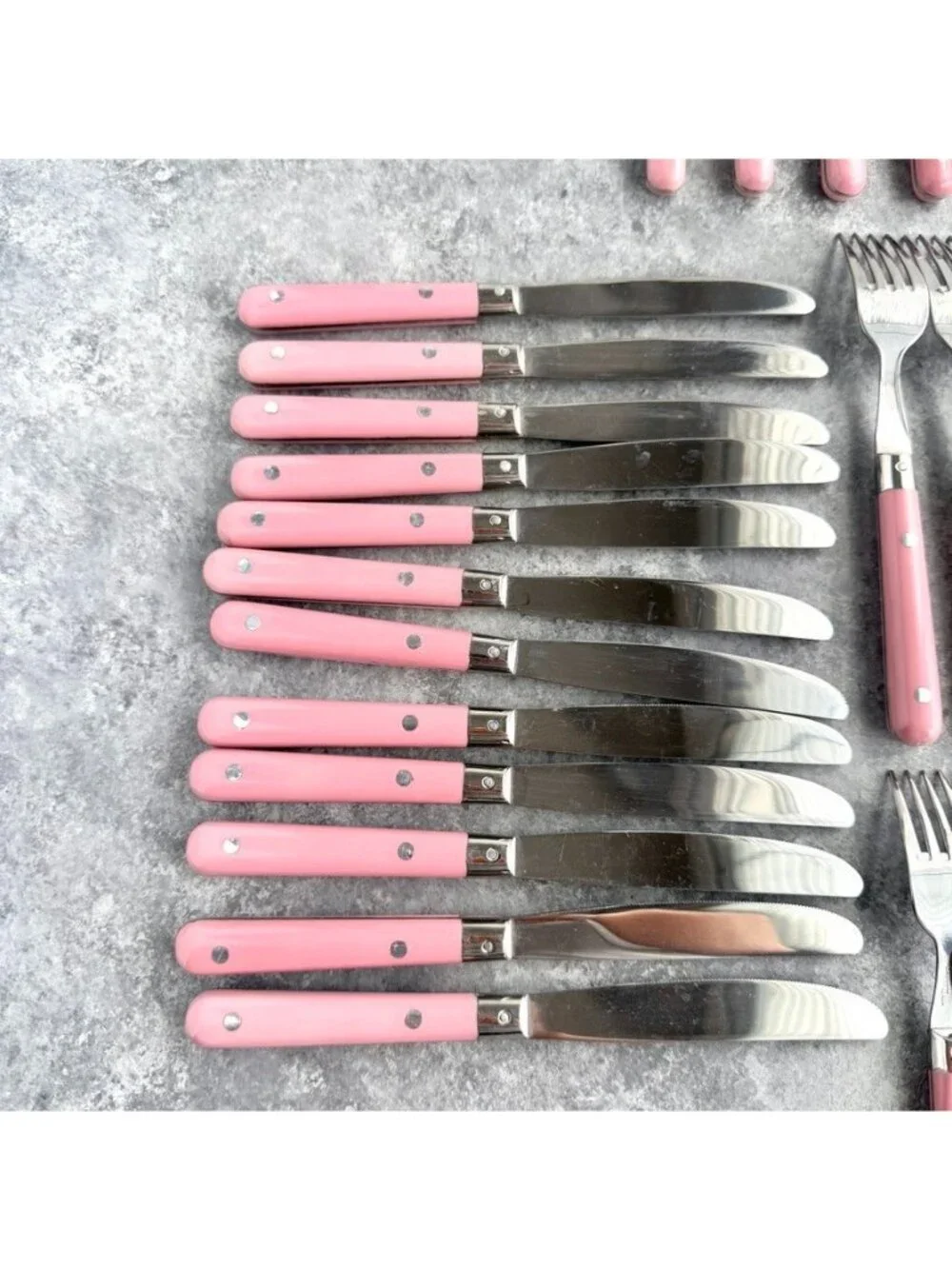 International silverware spoons