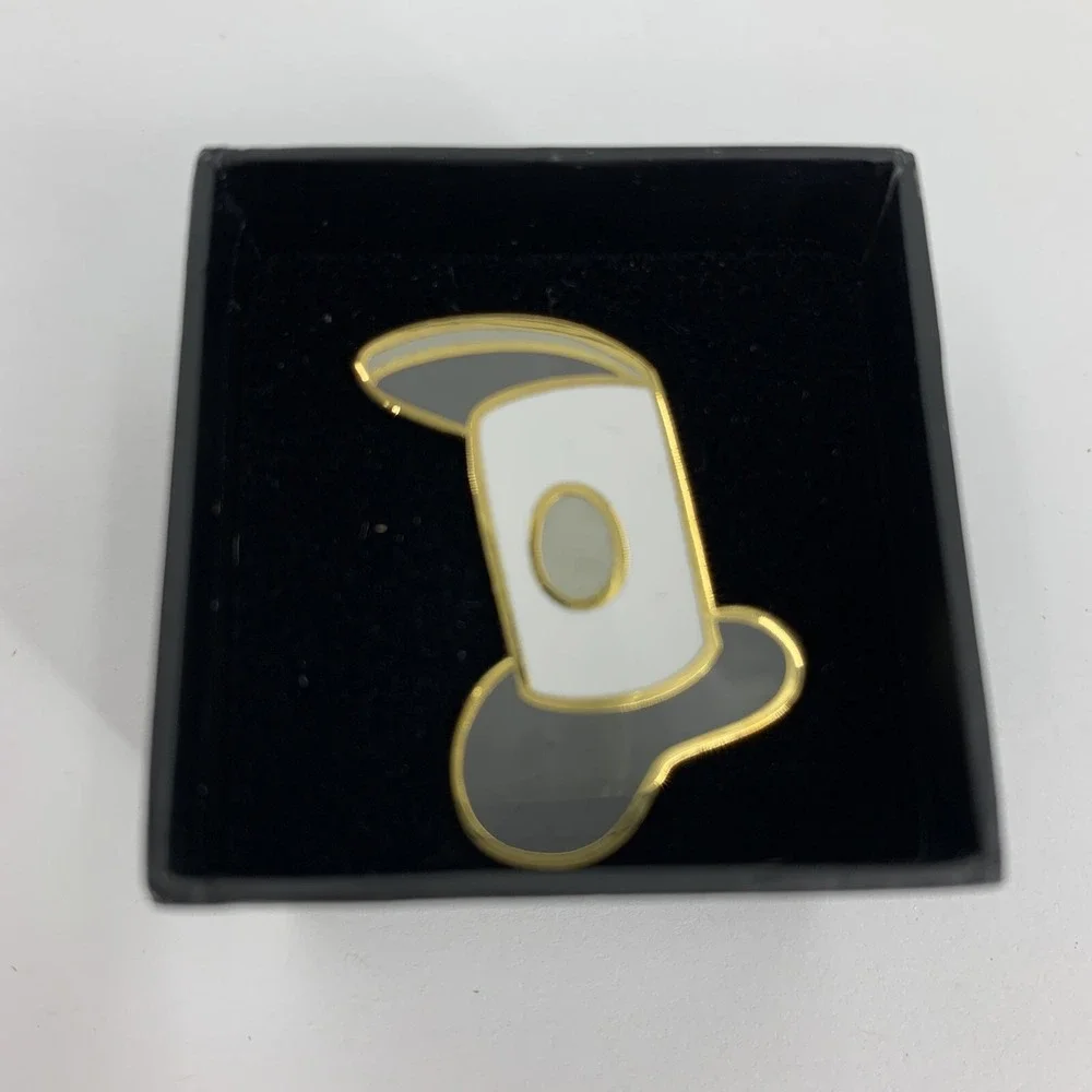 Disney pin wdw