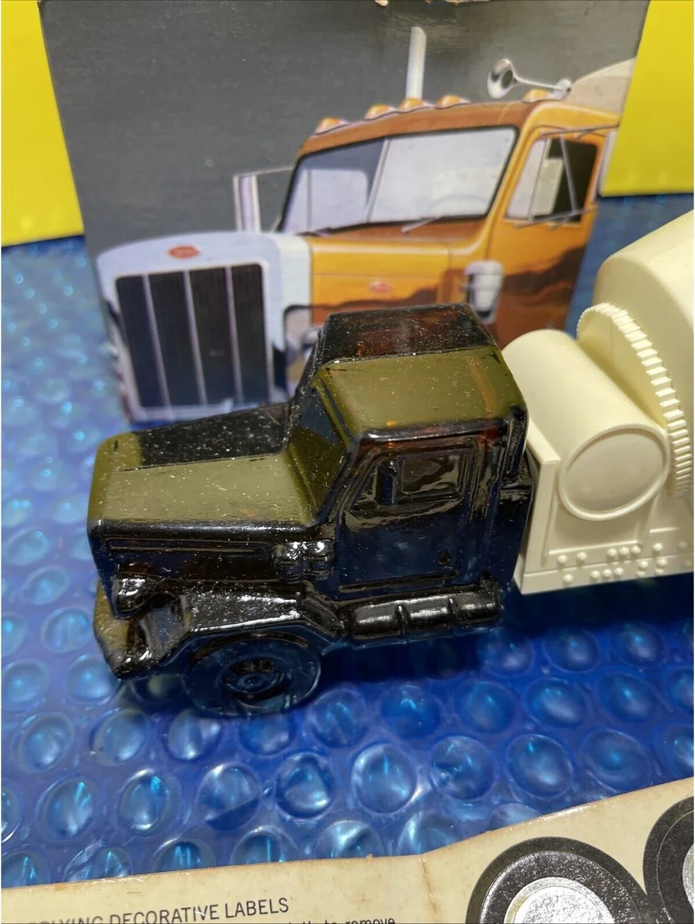 Avon vtg cement