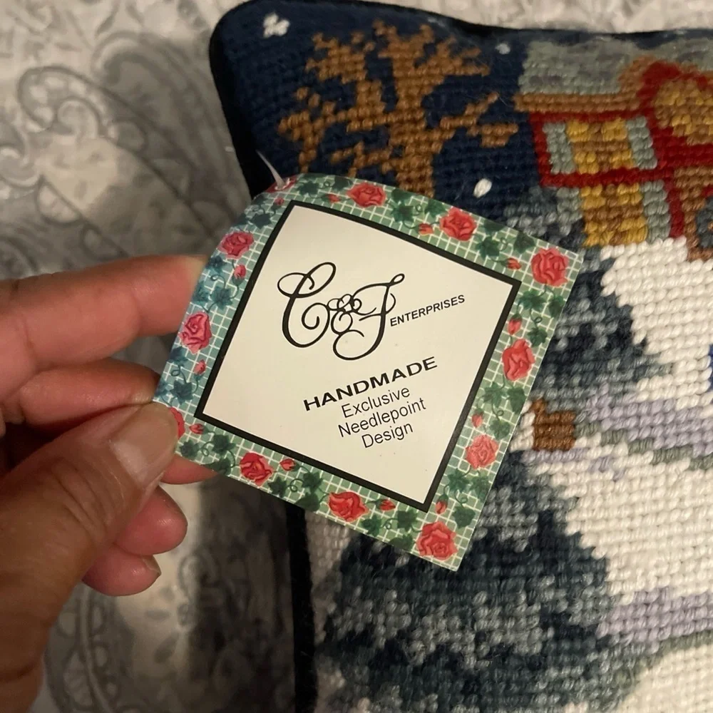 Beautiful Christmas Throw Pillow Needlepoint Frosty Snowman