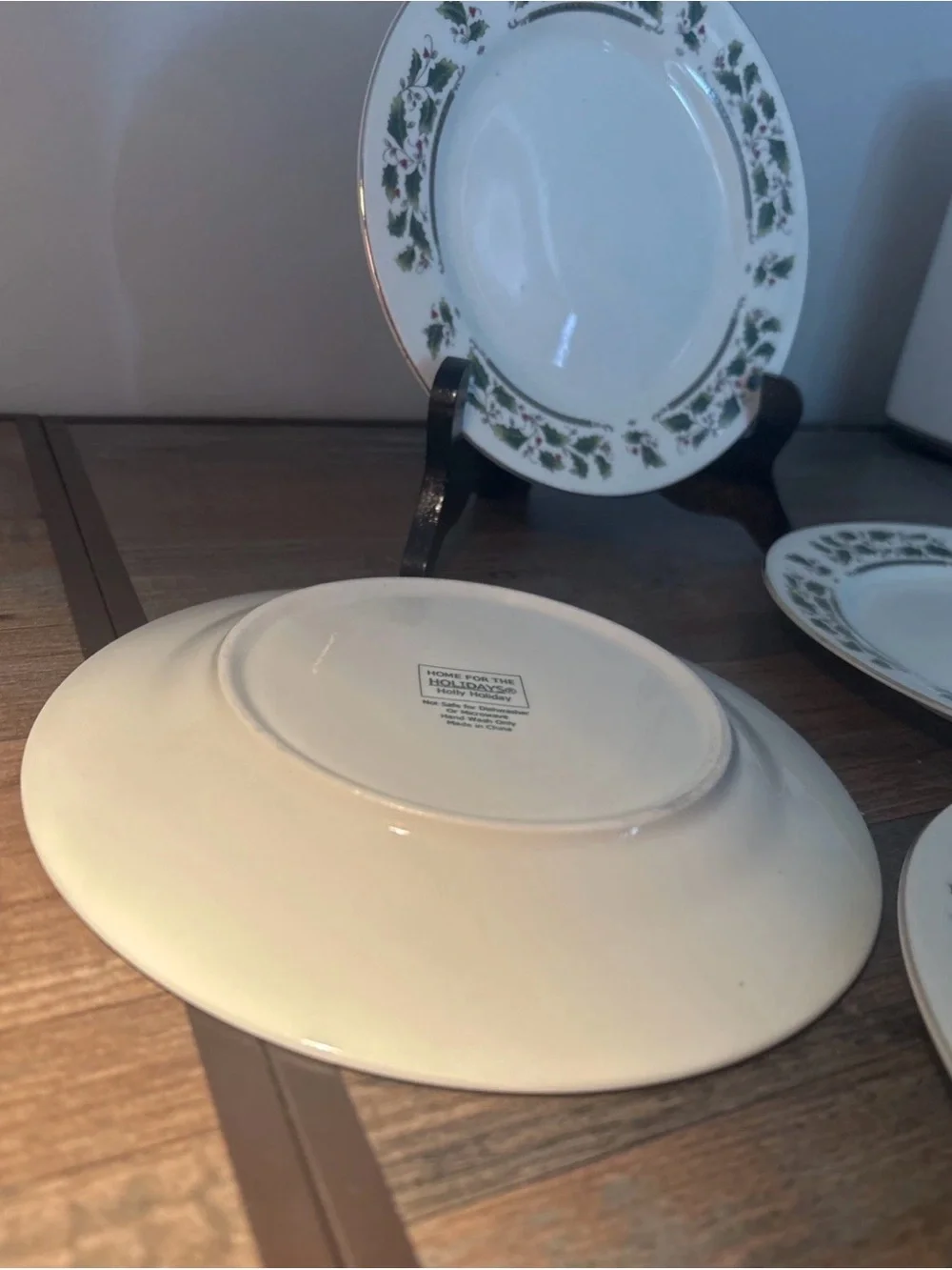 Corelle border resistant plates