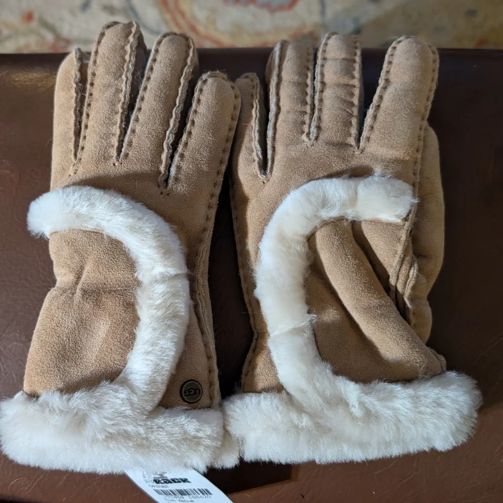UGG suede gloves