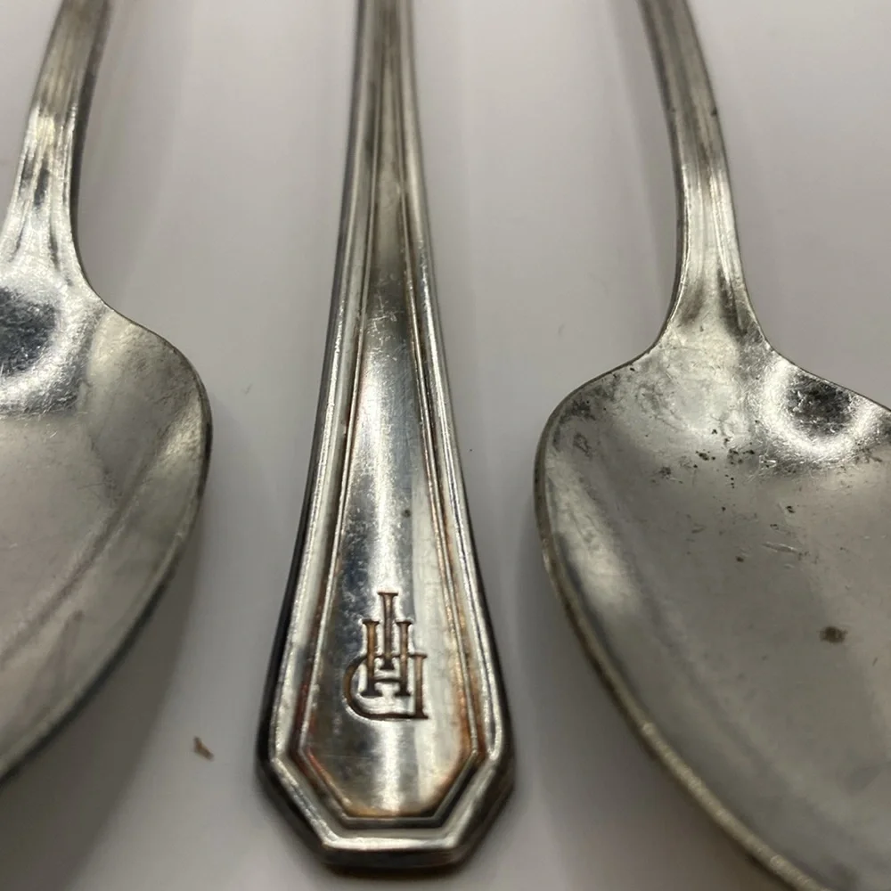 International Silver Co silver plated ice tea spoons set of 8 need polishing VTG