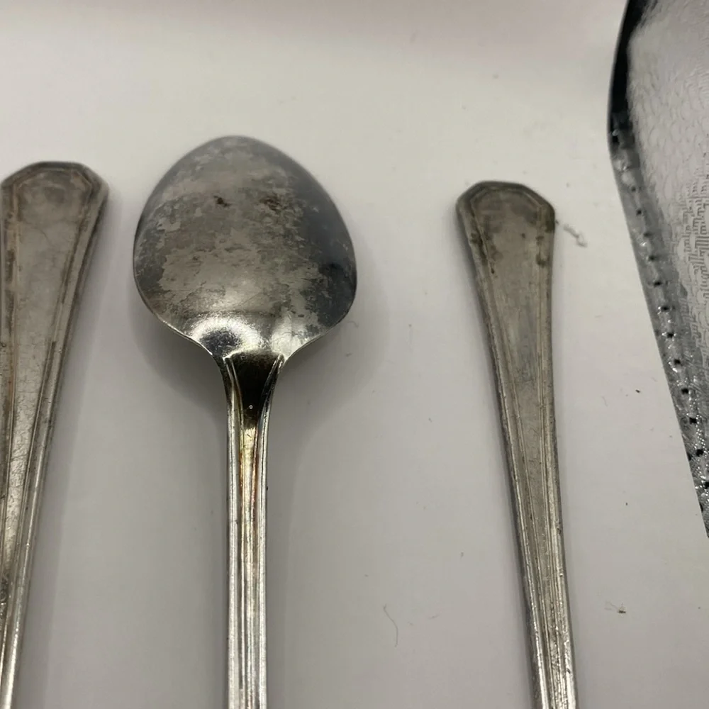 International Silver Co silver plated ice tea spoons set of 8 need polishing VTG
