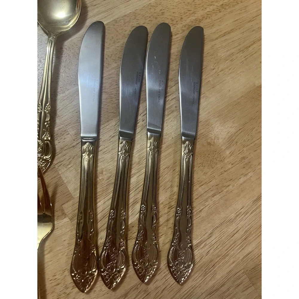 Hampton Forge Pierced Rose‎ Versailles Gold Flatware Service for 4- 20 Piece Set