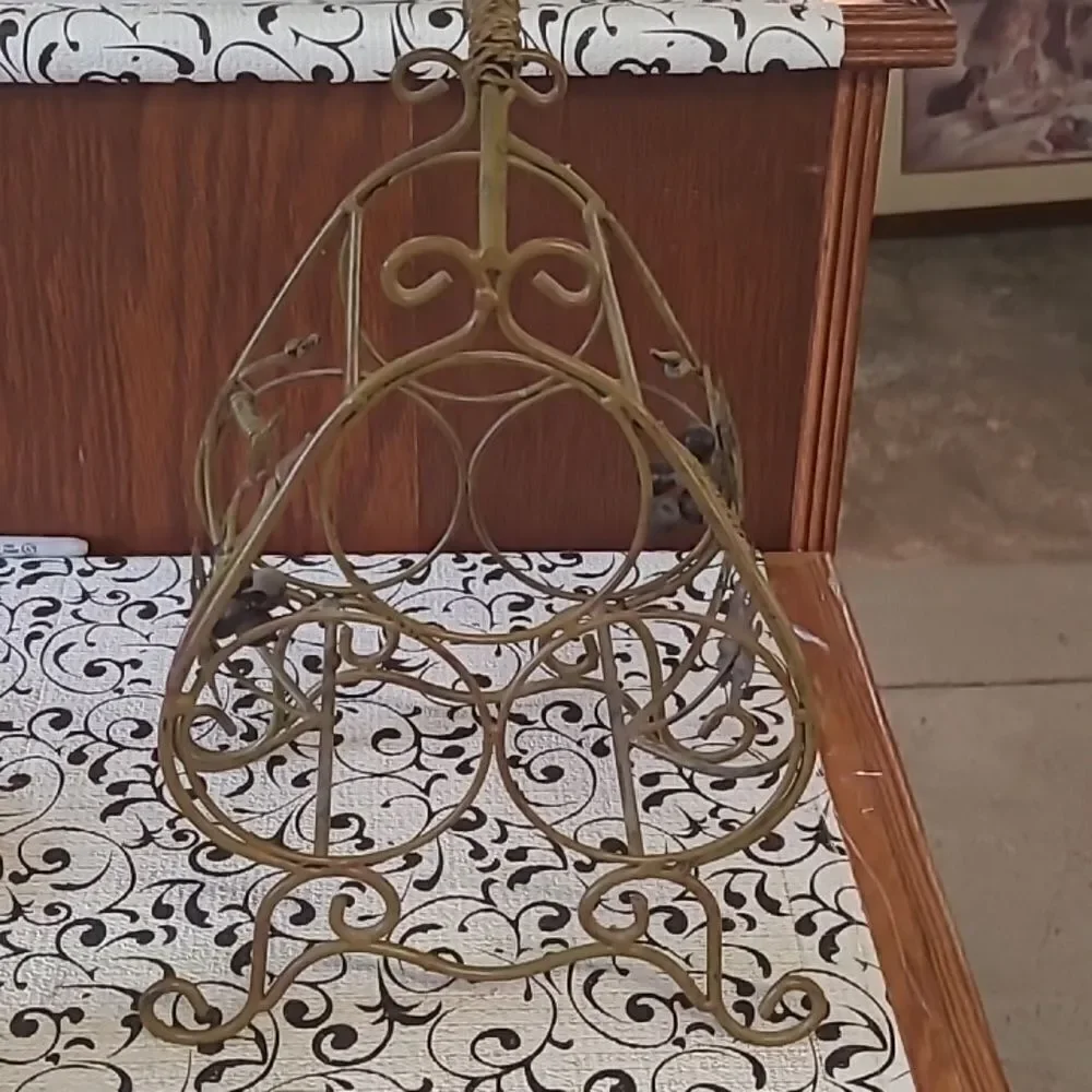 N/A elegant metal
