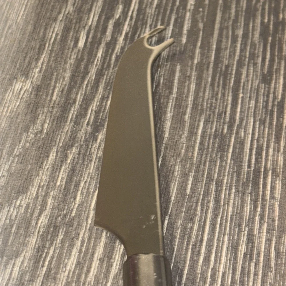 Mikasa Black Plastic‎ Handle  Cheese Pick/Knife