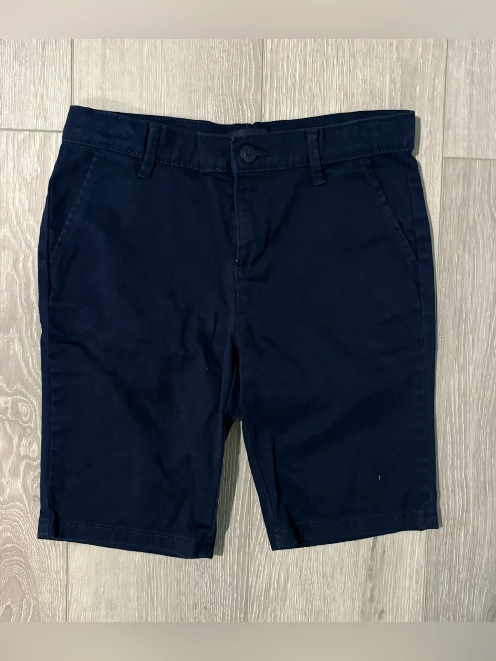 Children’s Place Boys Dark Navy Flat Front Shorts. Size 10