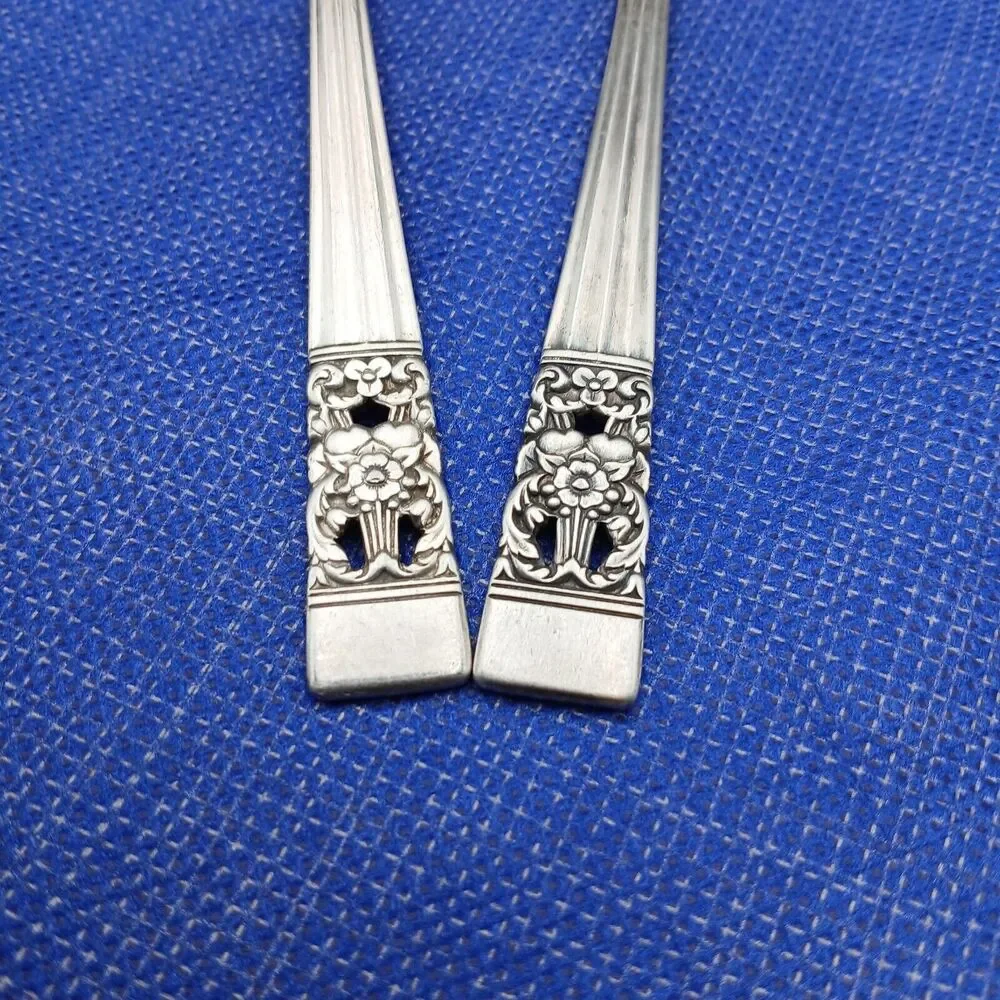 Oneida Community Coronation 1936 Set Sugar Spoon & Butter Knife Silverplate