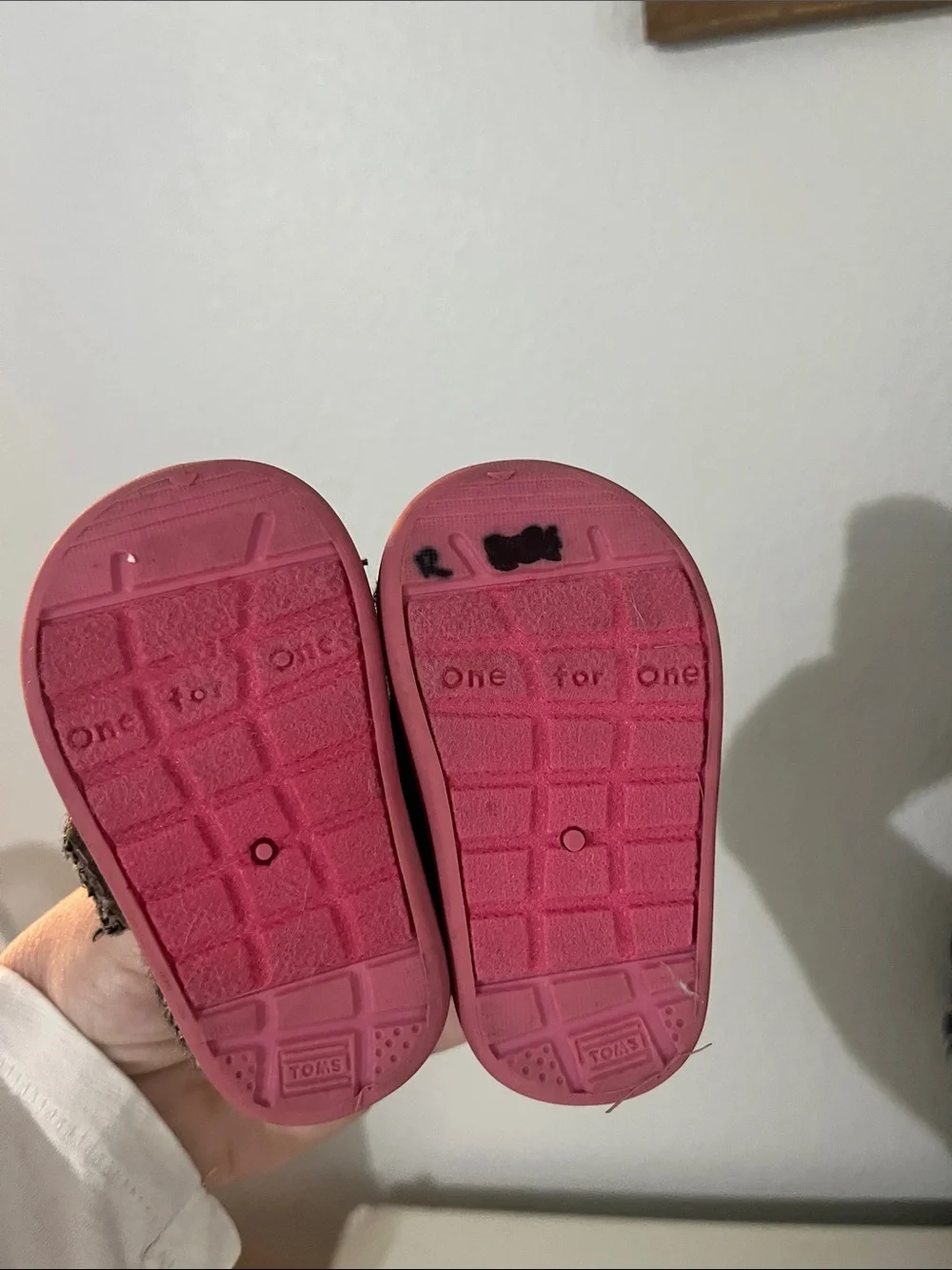 Toms baby girls