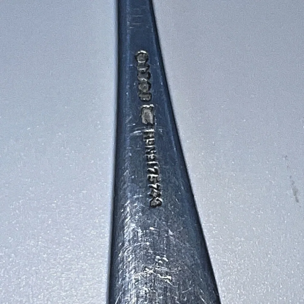 Dixon elegant vintage