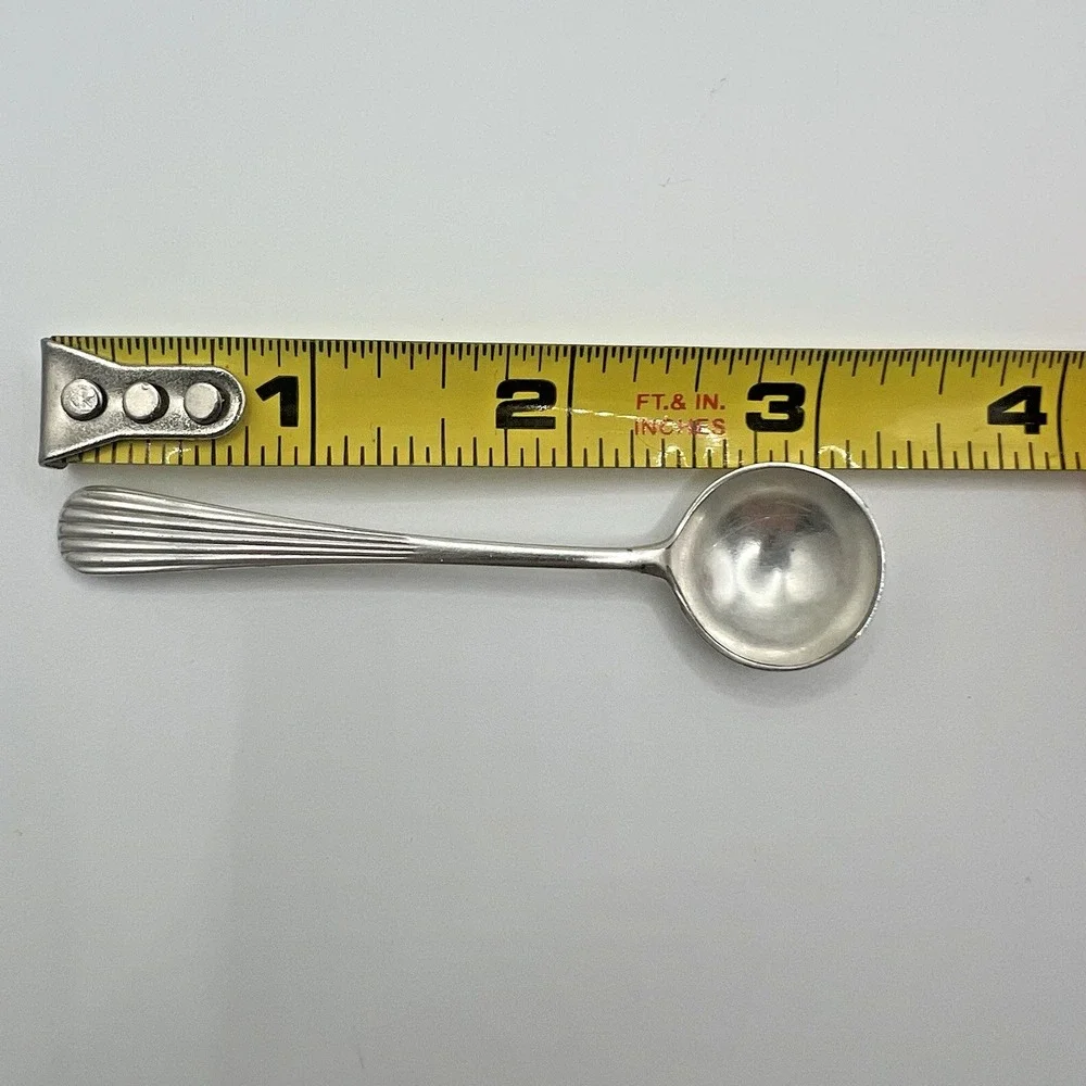 Dixon elegant vintage