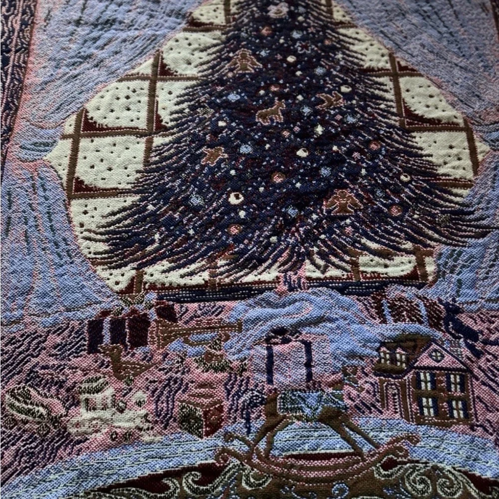 Holiday Tapestry Blanket with Christmas Tree Design