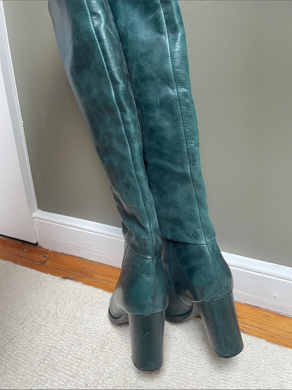 Nine West sleek over