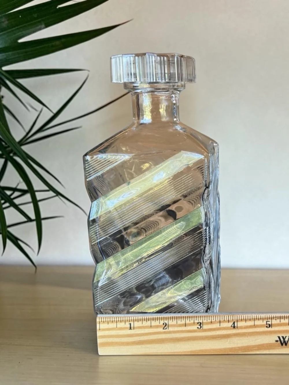 N/A decanter plastic iw