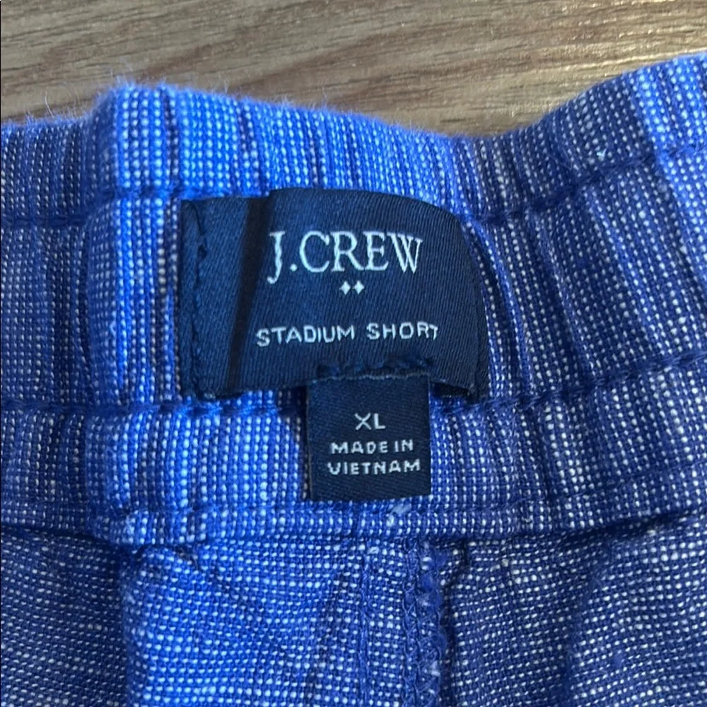 J. Crew reposhing this