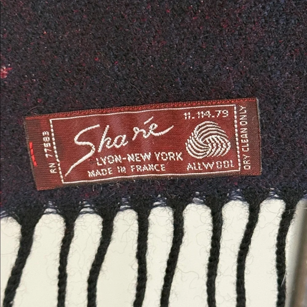 Sharé noted as