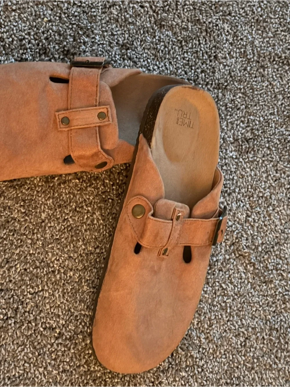 Woman Suede Slip-On Clogs with Adjustable Strap - Tan
