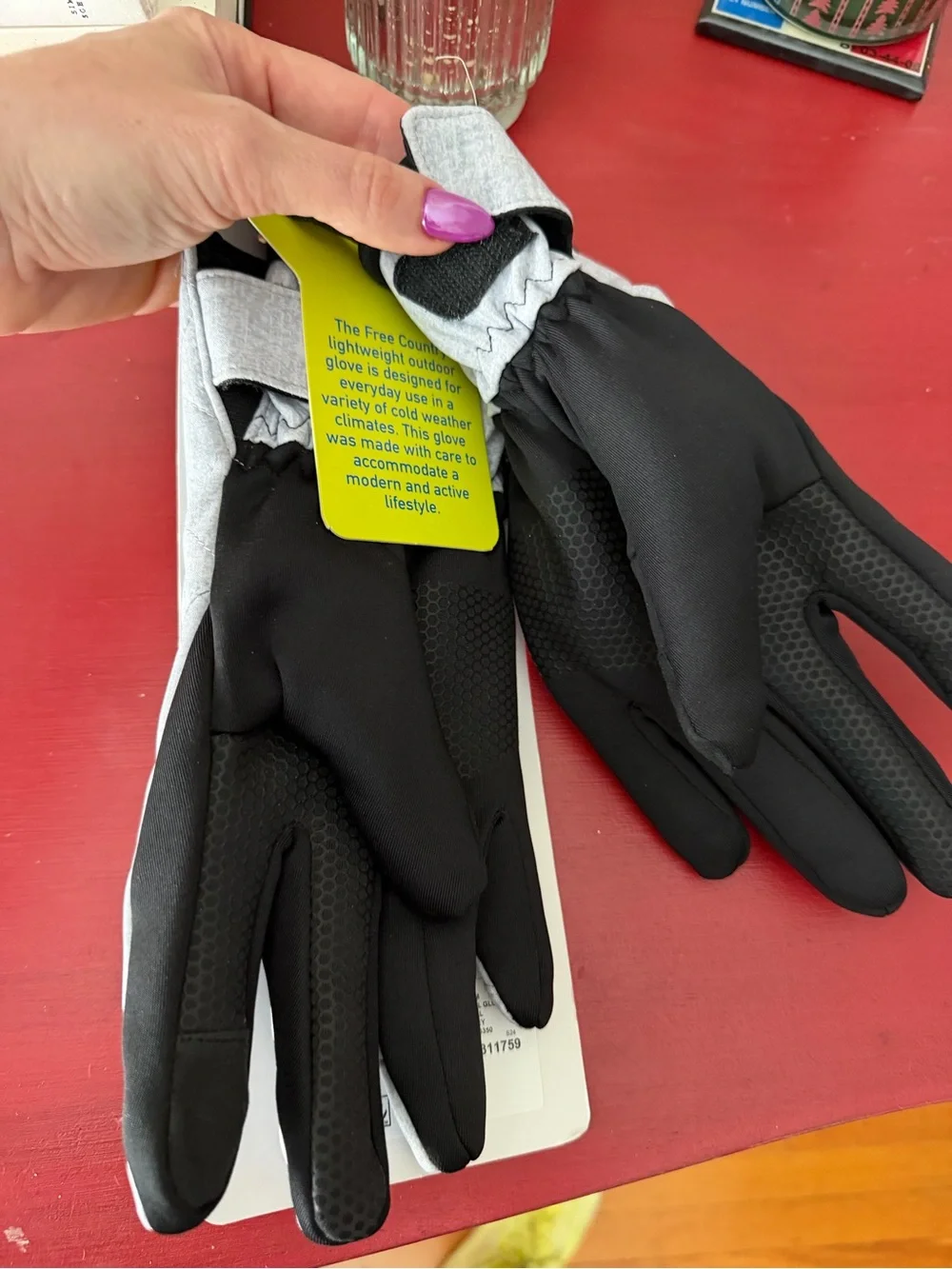 NEW women’s Free Country soft shell gloves outdoor gray black S/M touchscreen