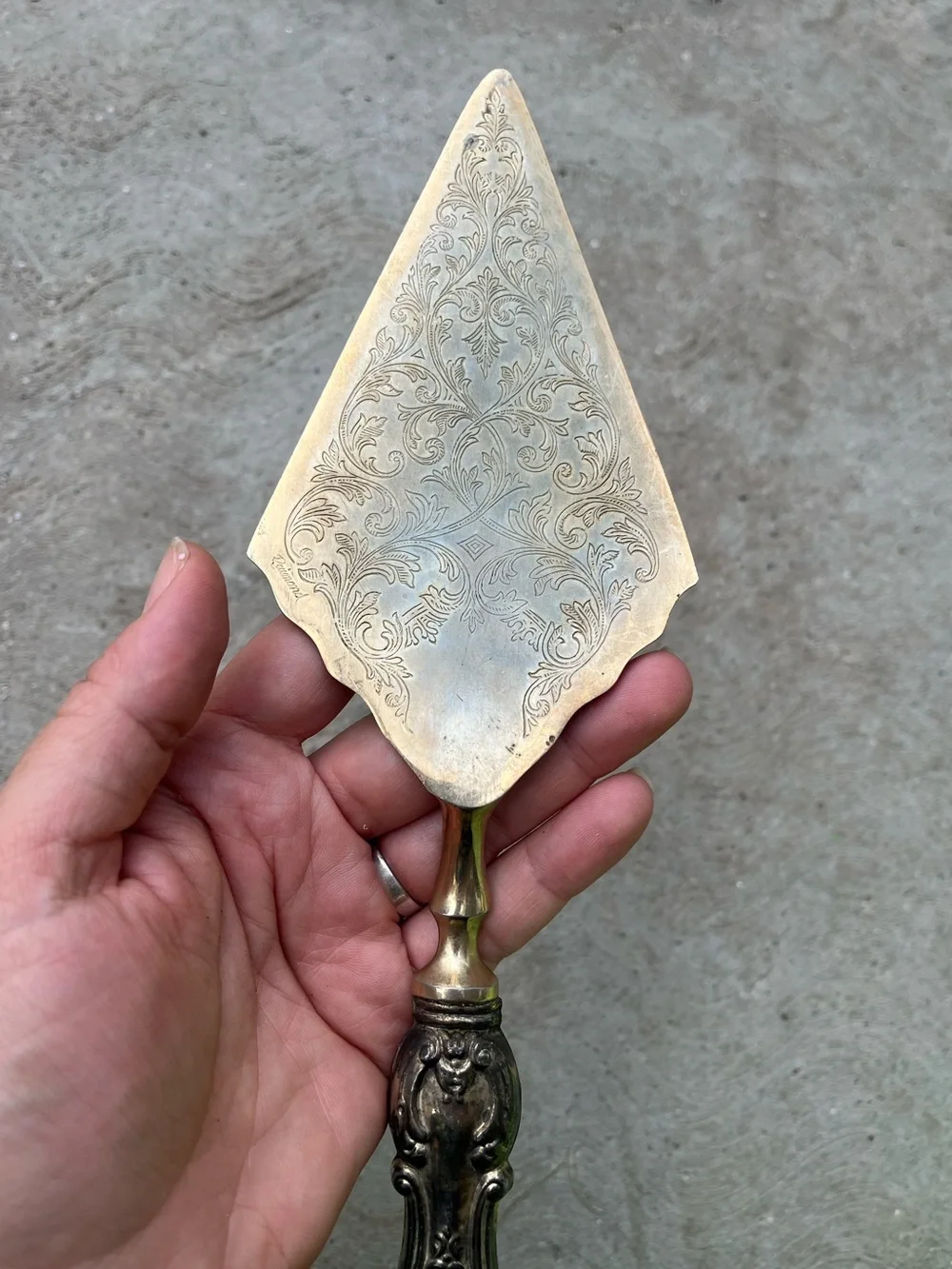 Vintage elegant gold