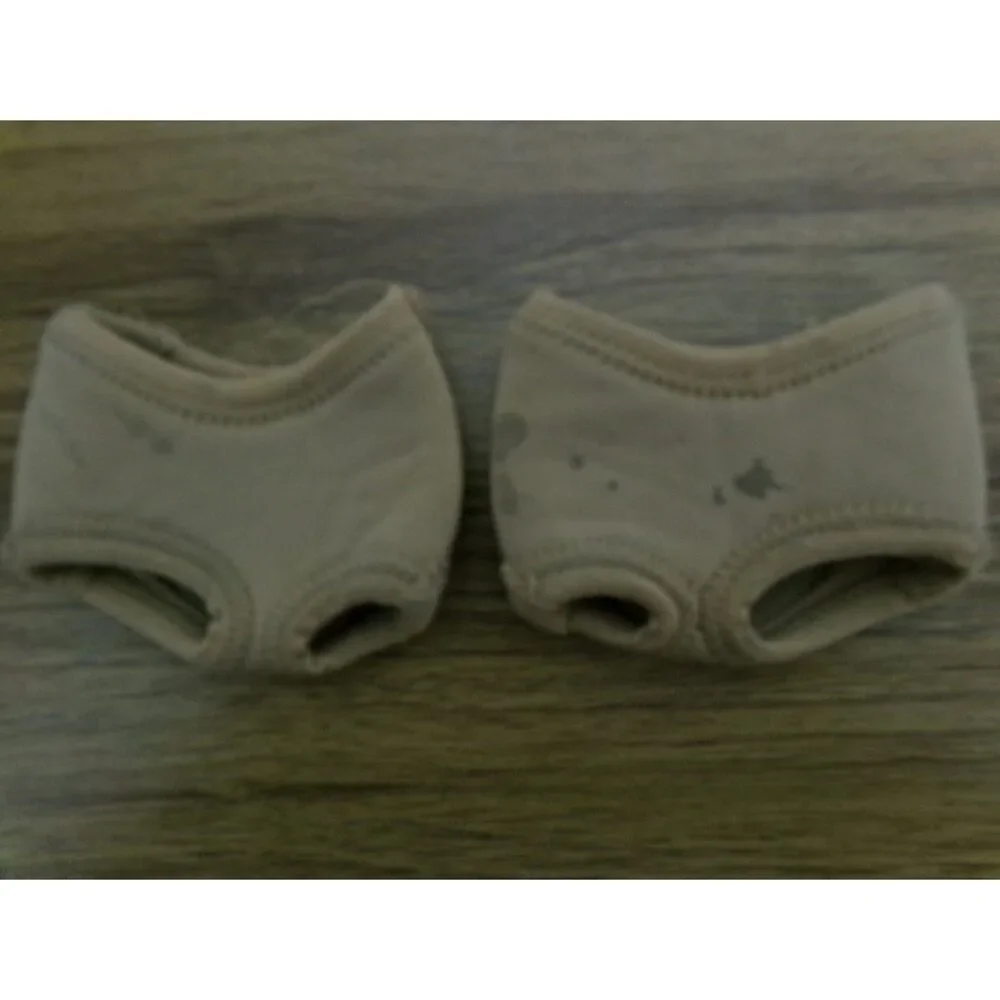Pre-Owned Dance Foot Undeez Danz N Motion Neoprene Tan Medium
