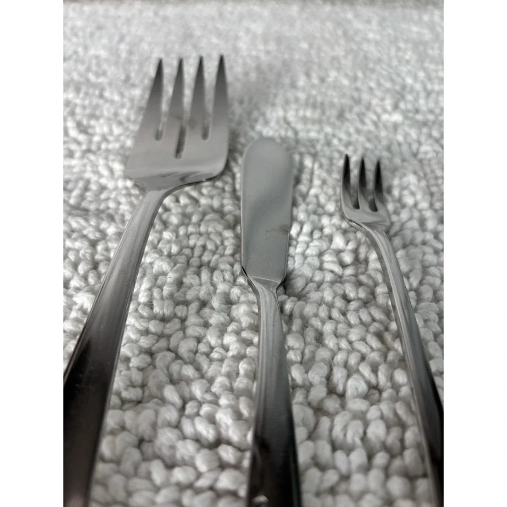 Oneida Mermaid Stainless Steel 4pc set Serving Fork, Butter Spreader, Olive Fork