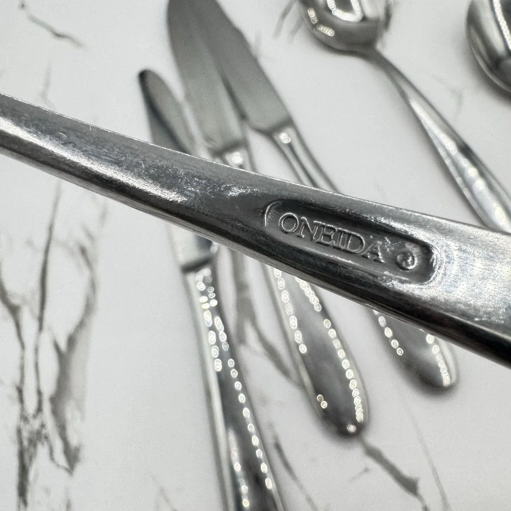 Oneida Stainless Luann Jennifer Mooncrest‎ Trista 7 pc Dinner Knife Spoon