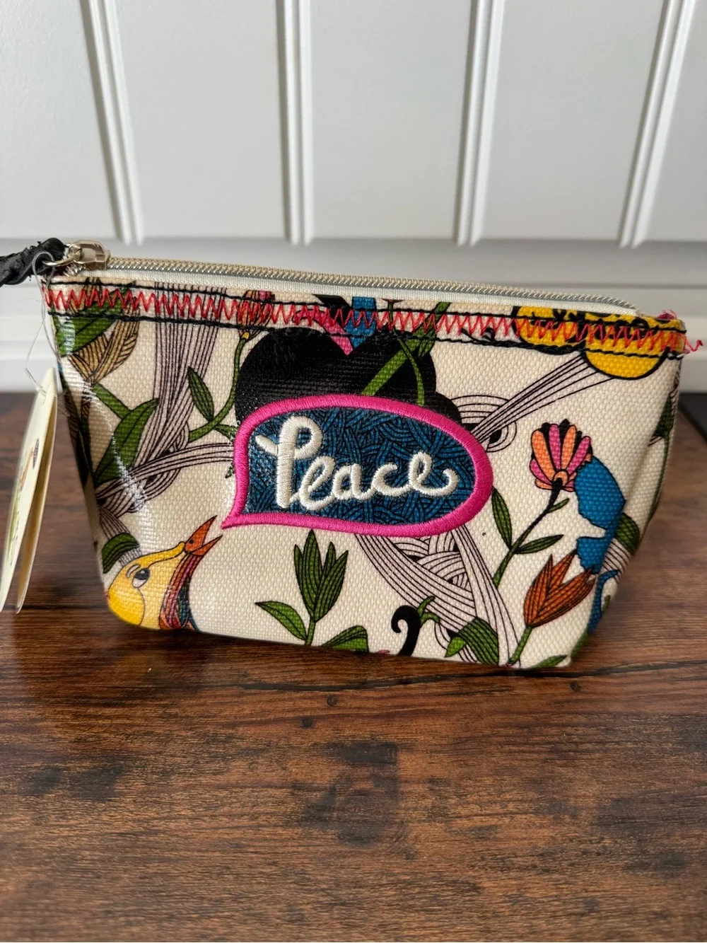 Sakroots Artist Circle Peace Cosmetic Pouch NWT | White Print Zip Bag