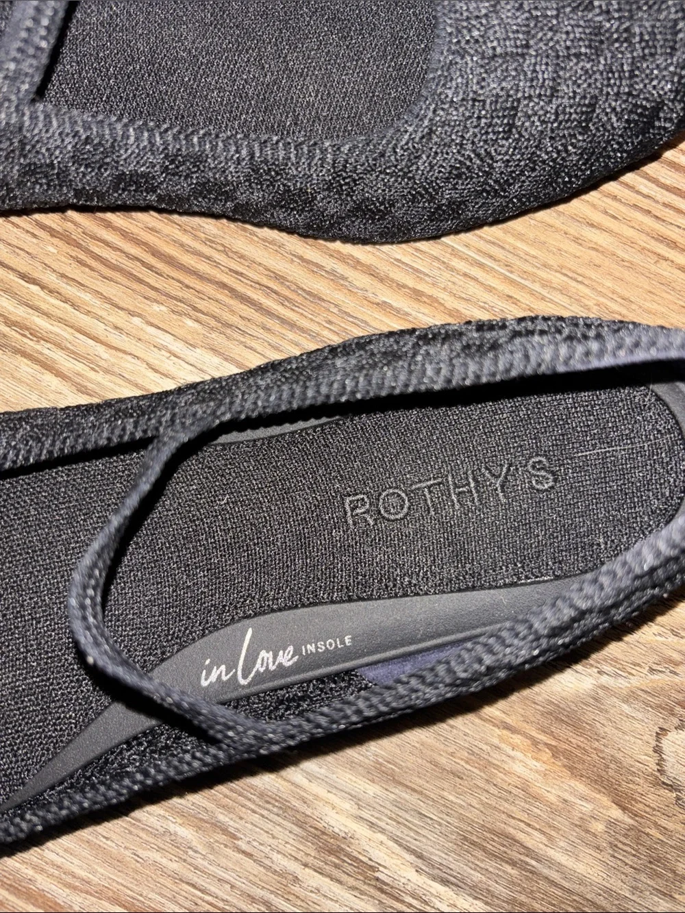 Rothys nwot —these