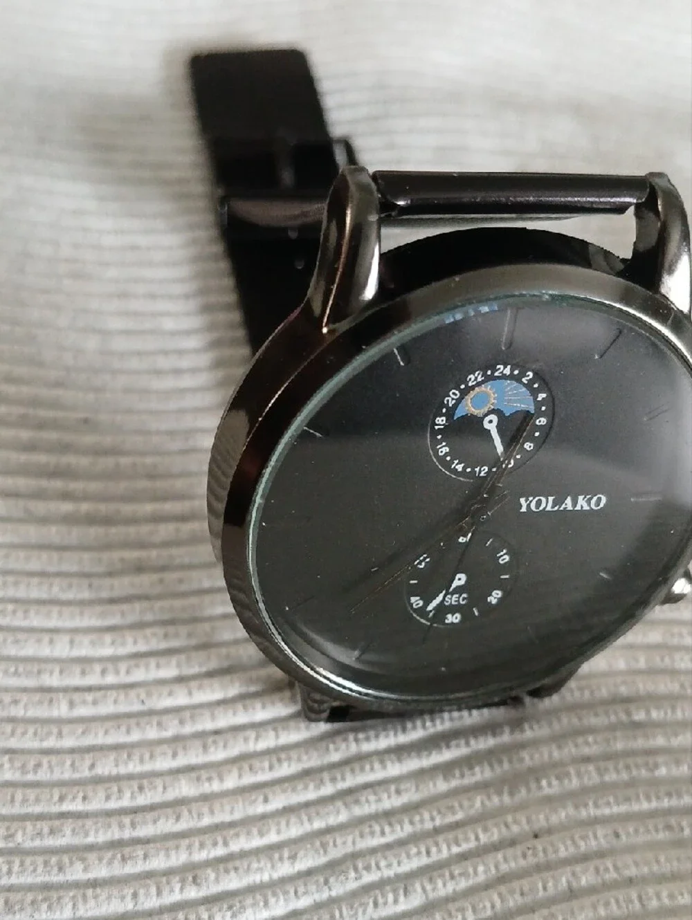 Black Men's Analog Watch - Black Strap