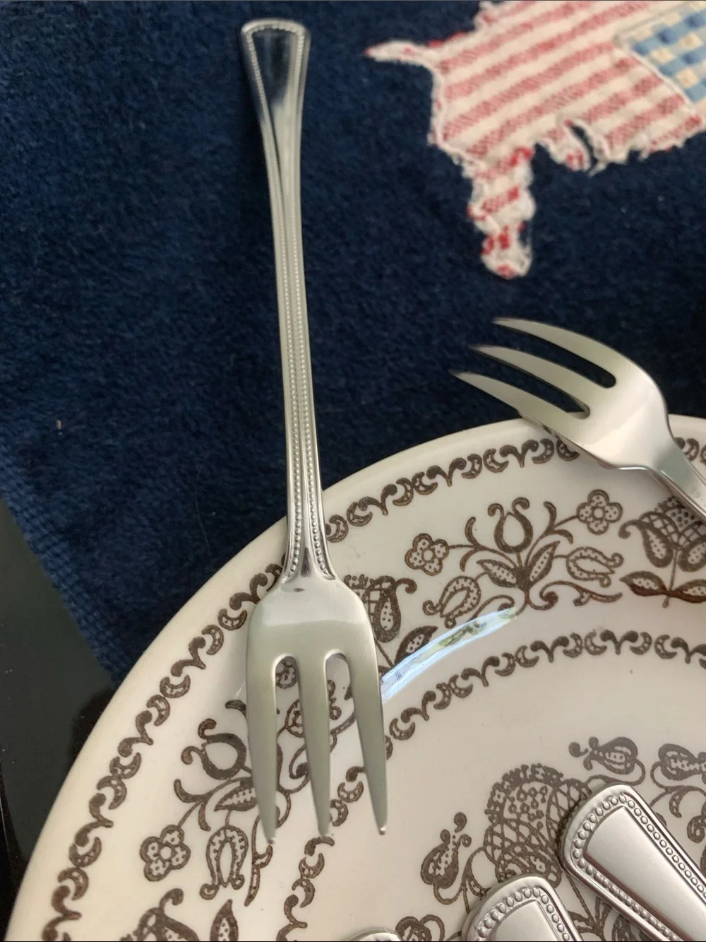 Oneida detail dining