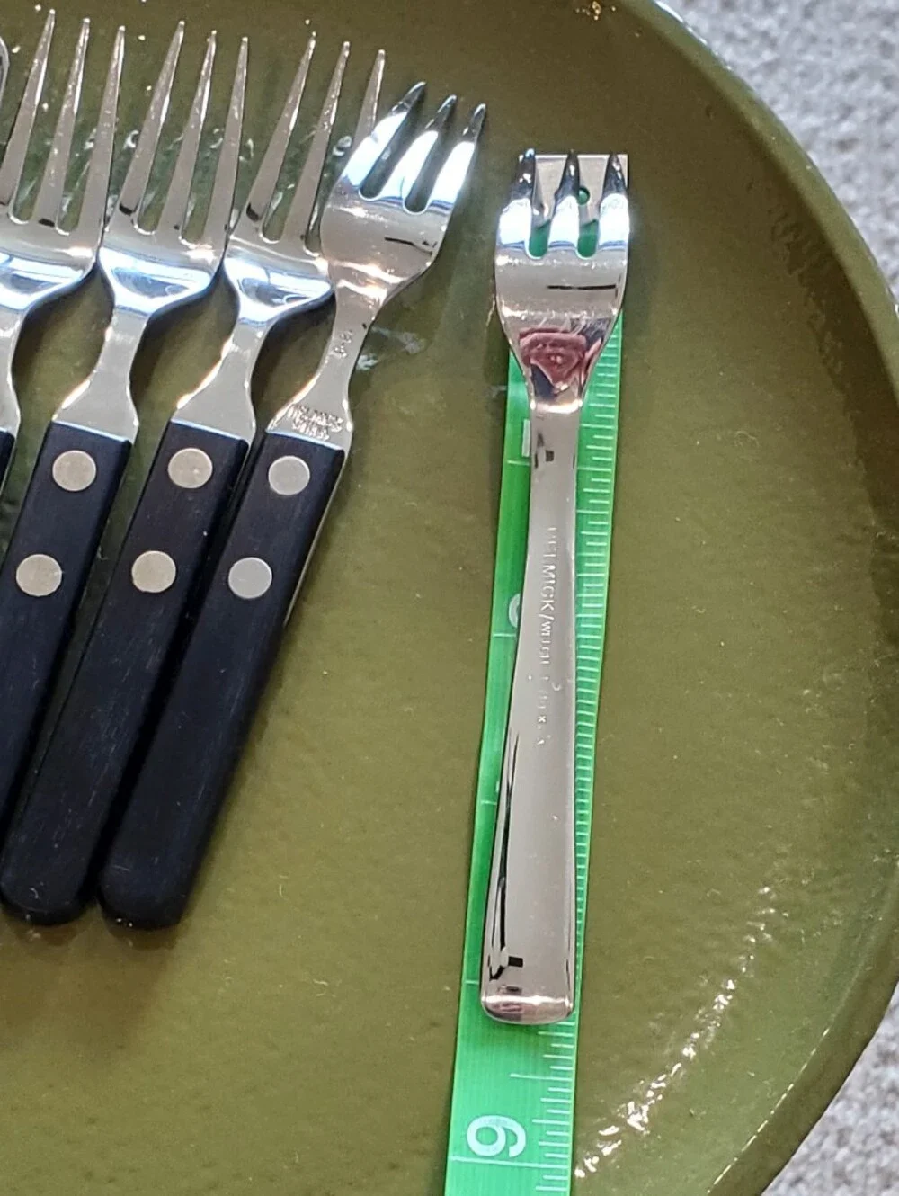 Helmick Robert Welch 8pc Vtg 18/8 Stainless Korea Cocktail Forks/Knife Spreaders