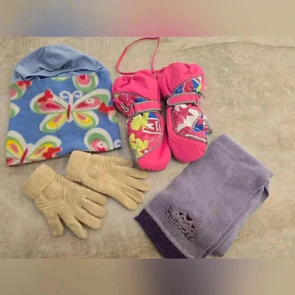 Girls winter set bundle mittens scarf