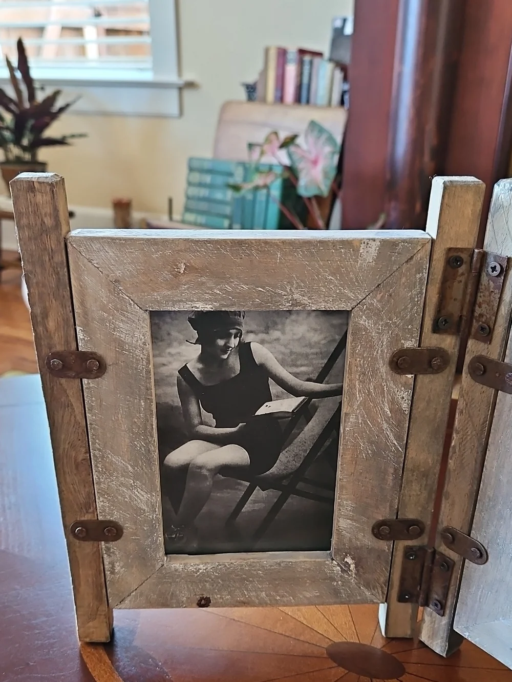 Vintage Rustic Distressed Weathered Wood Triple Hinged Picture Frame