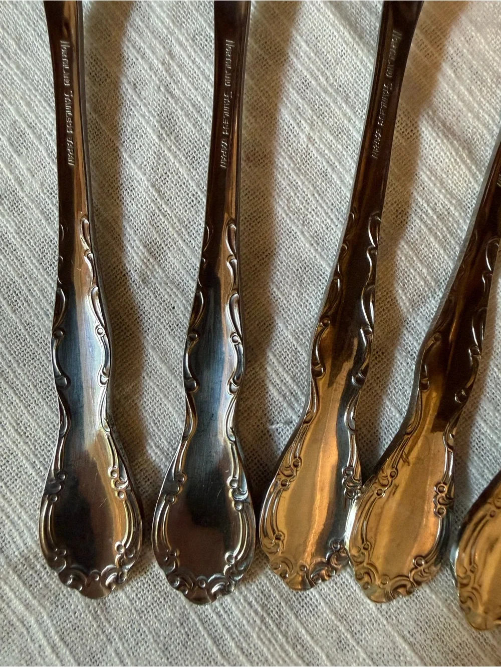 Oneida by spoons are