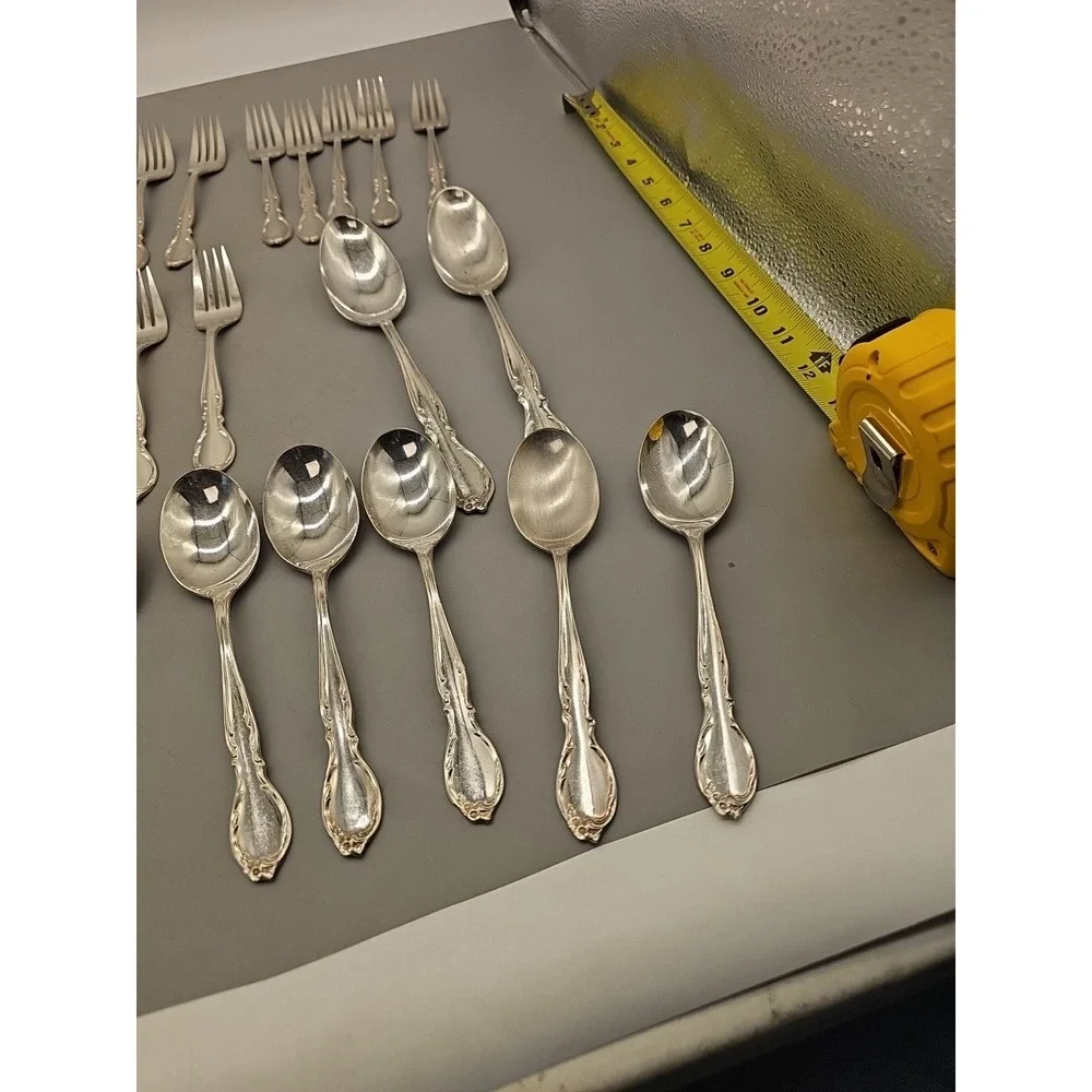 Rogers Stainless Flatware 42 Mixed Pieces‎ Knives Forks Spoons Floral Pattern
