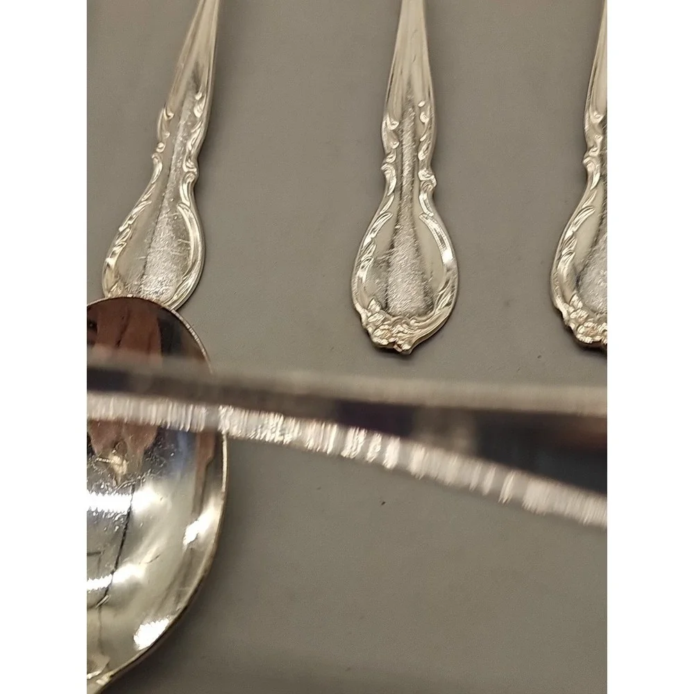 Rogers Stainless Flatware 42 Mixed Pieces‎ Knives Forks Spoons Floral Pattern
